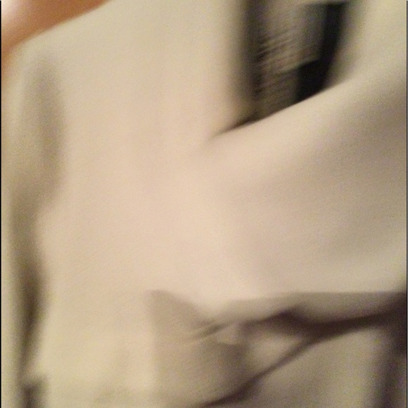 White wool coat size Medium - Picture 3 of 4